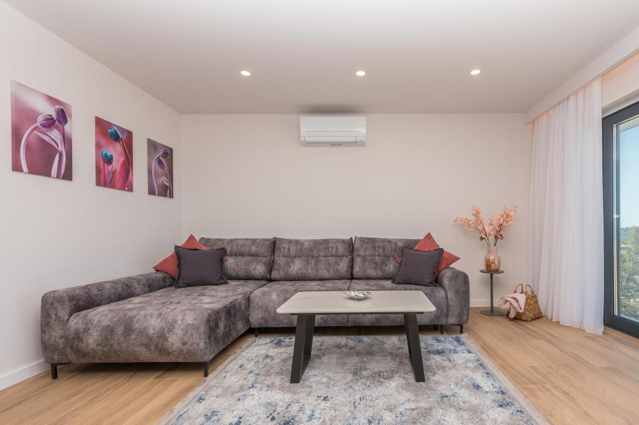 Luxury Adria Sea & City View Apartment Makarska Exteriör bild